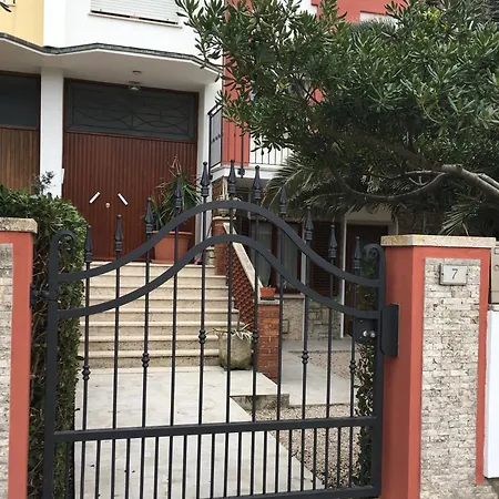 Julian's * Porto Recanati